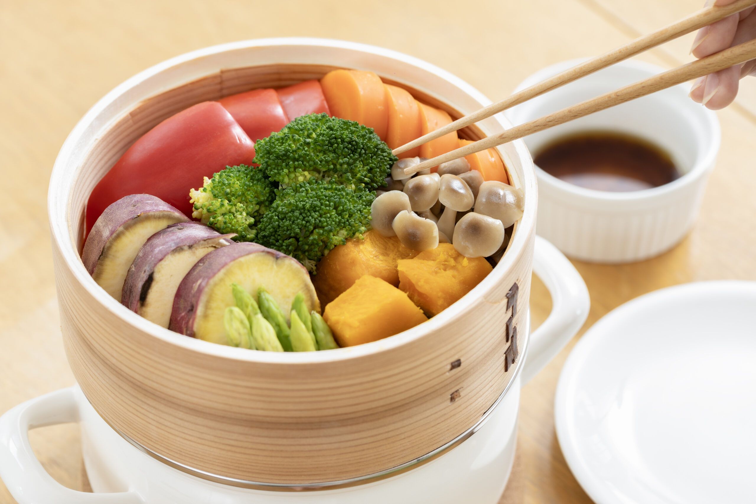 asuiro（あすいろ）は、コーヒーやキッチンツール、暮らしの道具を紹介するライフスタイルメディア。日々の暮らしに、やさしい彩りと小さな豊かさをお届けします。