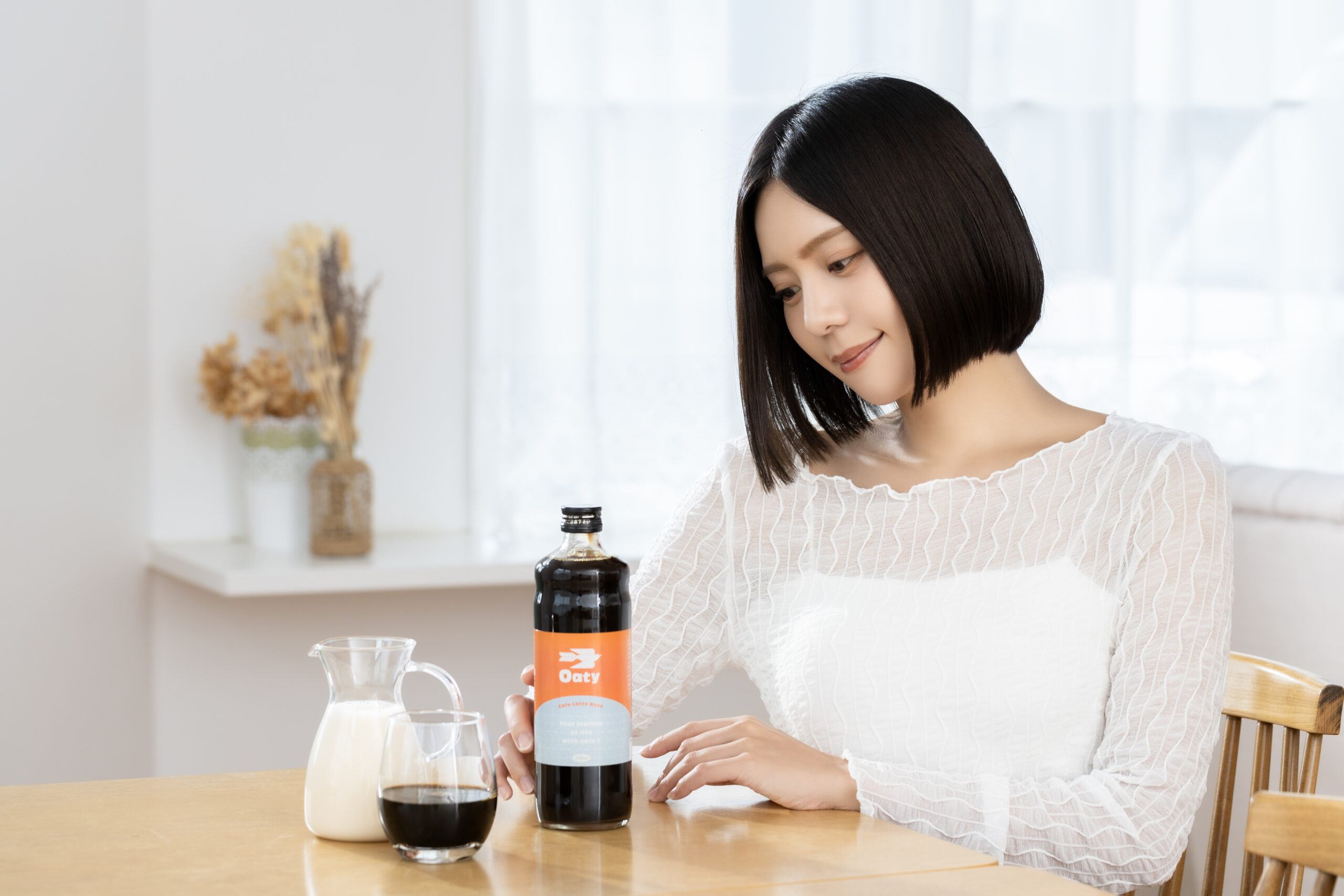 asuiro(あすいろ)は、コーヒーやキッチンツール、暮らしの道具を紹介するライフスタイルメディア。日々の暮らしに、やさしい彩りと小さな豊かさをお届けします。