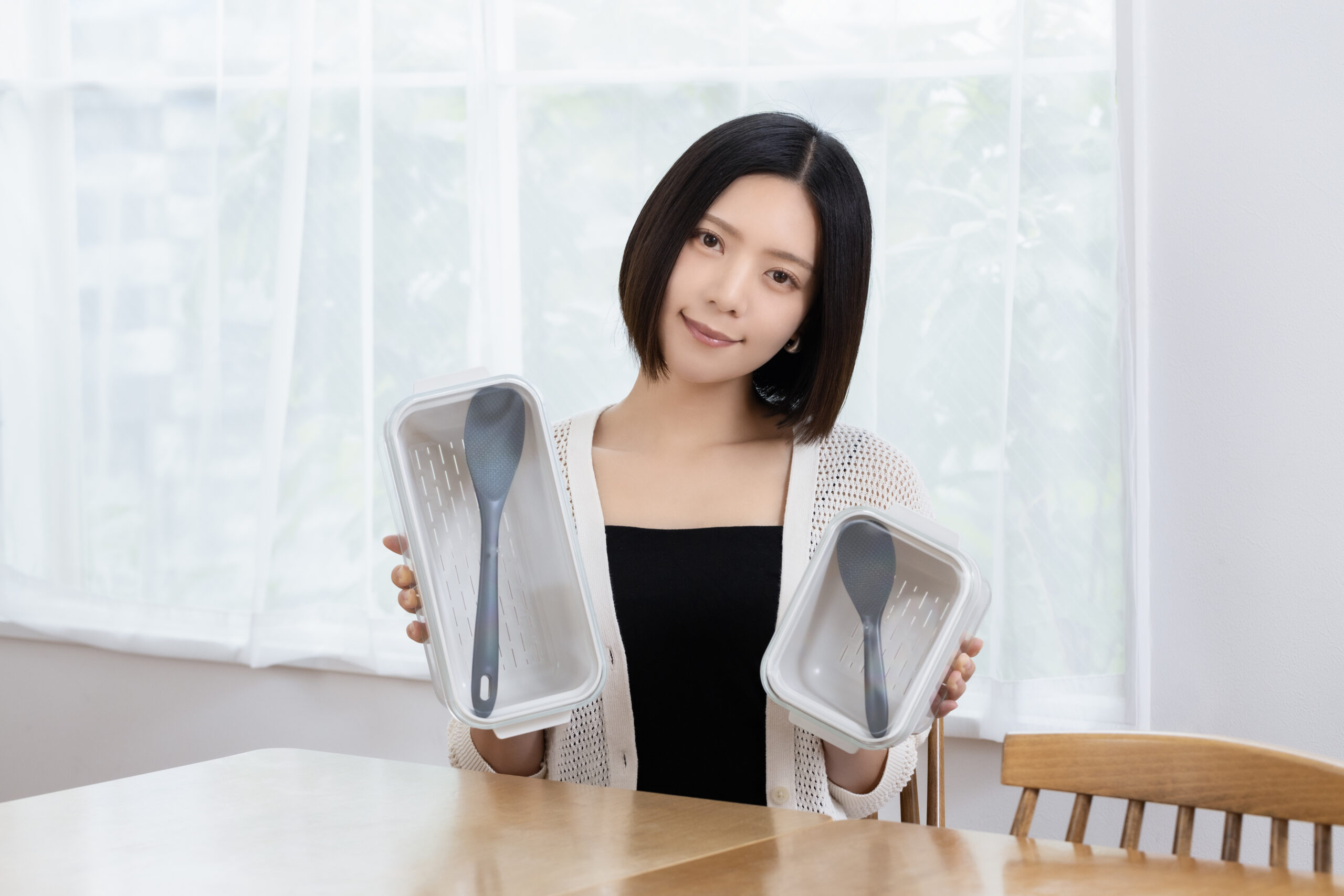 asuiro（あすいろ）は、コーヒーやキッチンツール、暮らしの道具を紹介するライフスタイルメディア。日々の暮らしに、やさしい彩りと小さな豊かさをお届けします。
