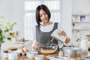 asuiro（あすいろ）は、コーヒーやキッチンツール、暮らしの道具を紹介するライフスタイルメディア。日々の暮らしに、やさしい彩りと小さな豊かさをお届けします。